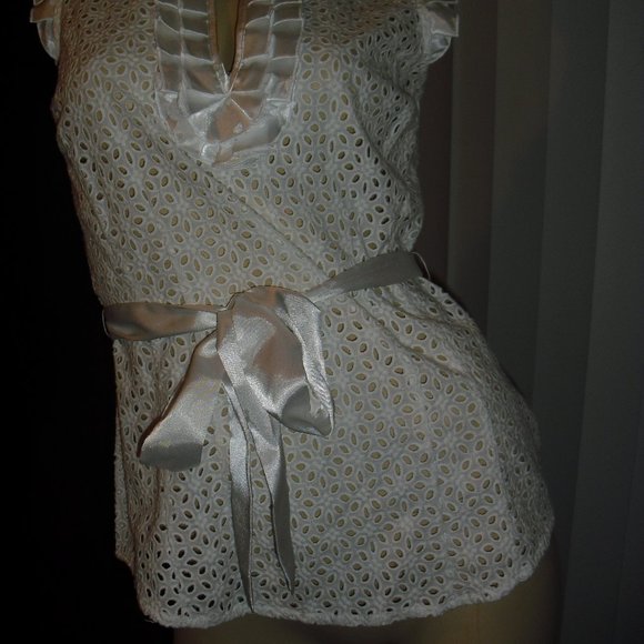 INC,Int'l Concepts,white eyelet,embroidered,satin trim,belt,Brand New,UNIQUE - Picture 1 of 6
